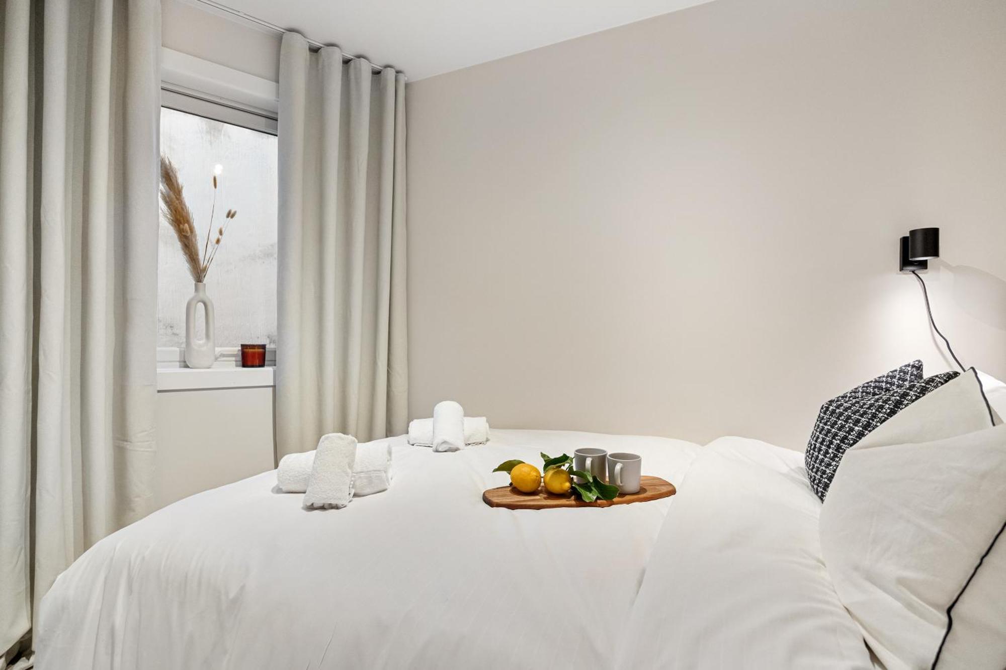 King Bed - Renovated 2024 - 2Br Behind Bryggen Apartment Bergen Ngoại thất bức ảnh